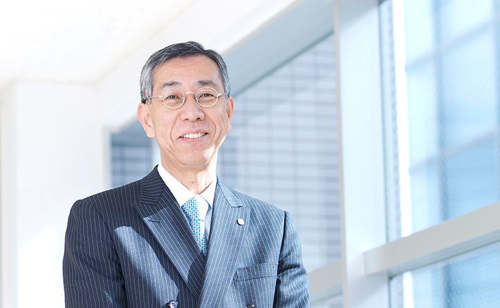 学校長 齊藤 秀樹