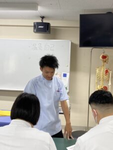 新宿医療専門学校_非常勤講師_吉川先生