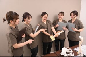 東京呉竹医療専門学校_卒業生_矢澤先生_まろん鍼灸接骨院勤務